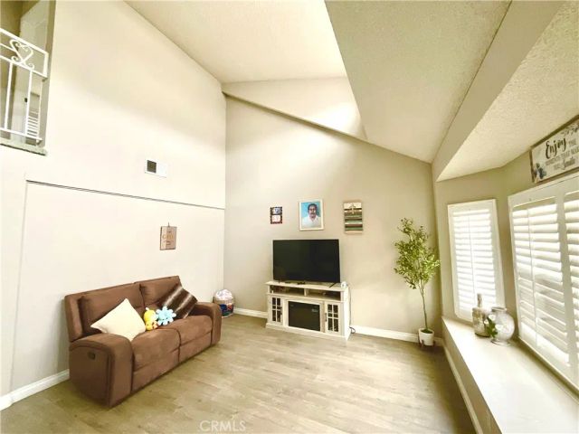 1078 W King Street, Banning, CA 92220