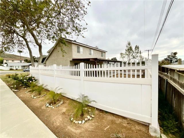 1078 W King Street, Banning, CA 92220