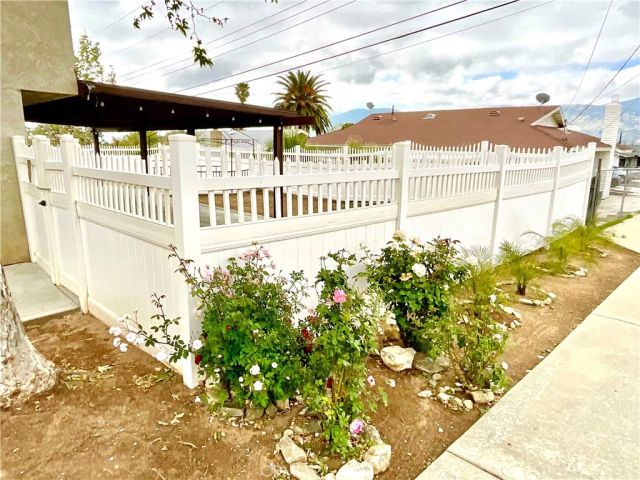 1078 W King Street, Banning, CA 92220