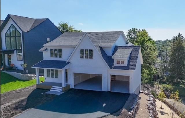 11184 Johnson Ridge, Eden Prairie, MN 55347