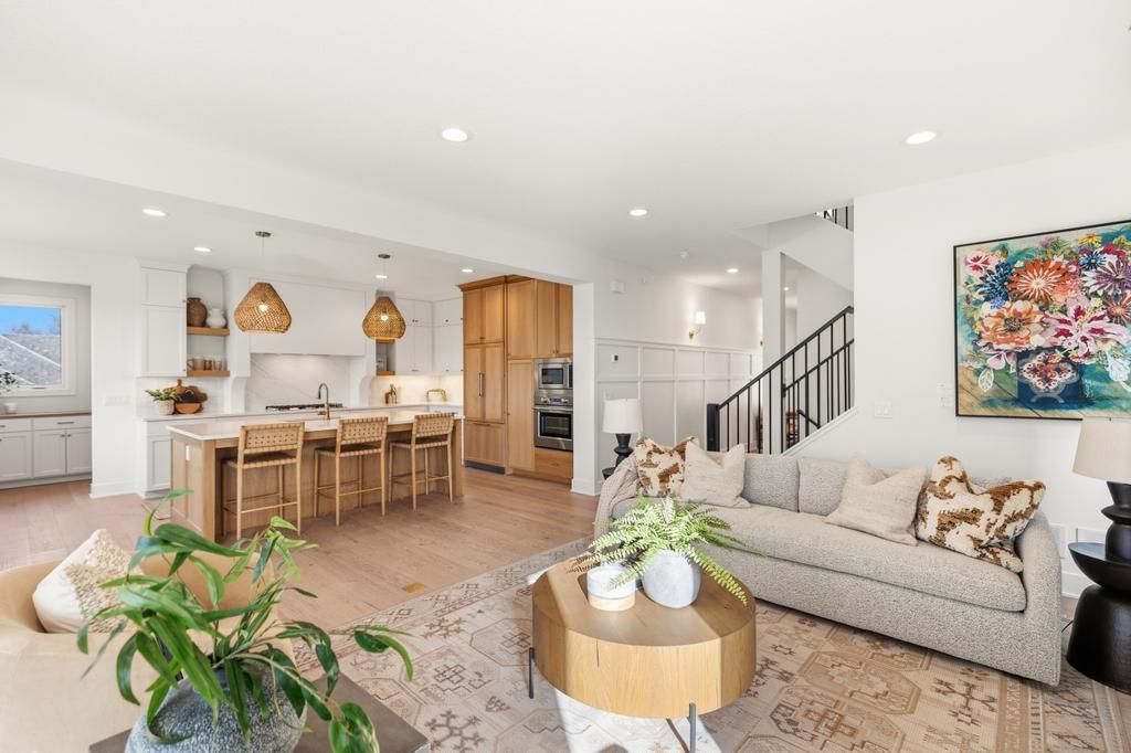 11184 Johnson Ridge, Eden Prairie, MN 55347 — photo 4