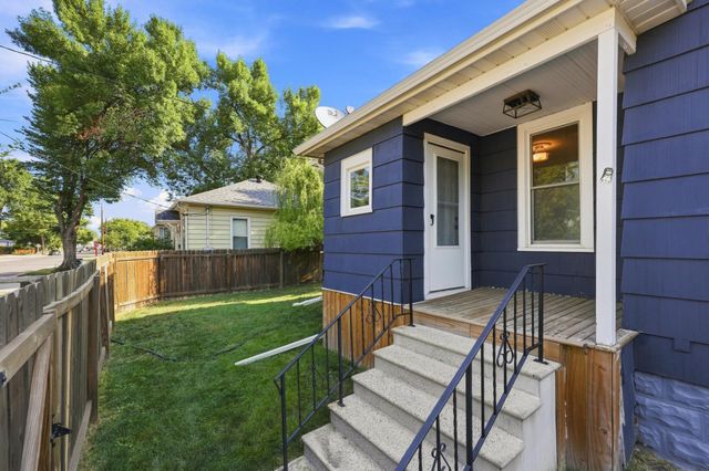 1349 4th Avenue S, Fargo, ND 58103