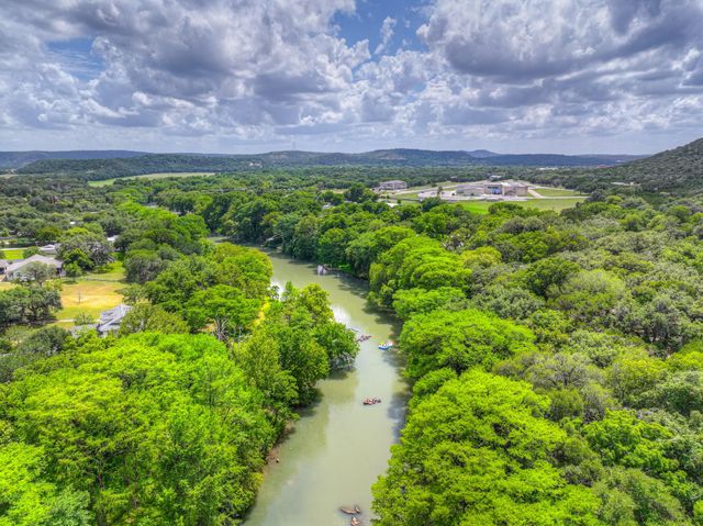 641 Rainbow RDG, Canyon Lake, TX 78133