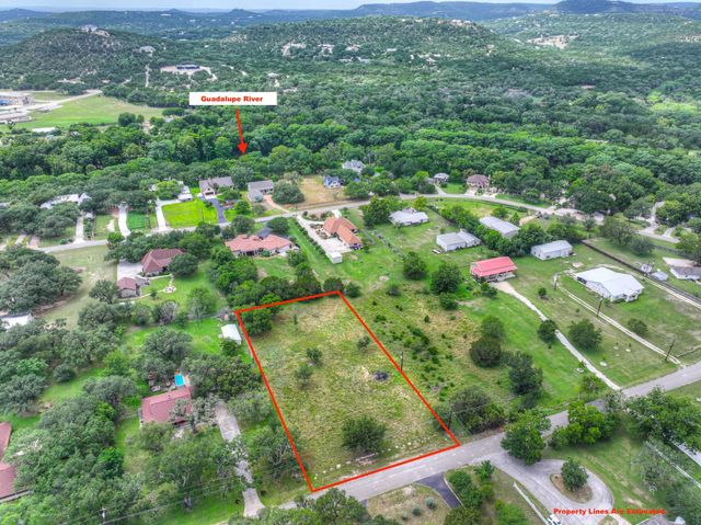 641 Rainbow RDG, Canyon Lake, TX 78133