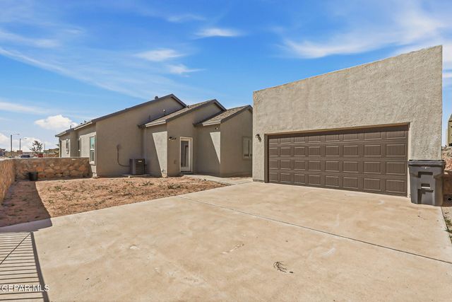 14329 Nick Drahos Lane, Horizon City, TX 79928