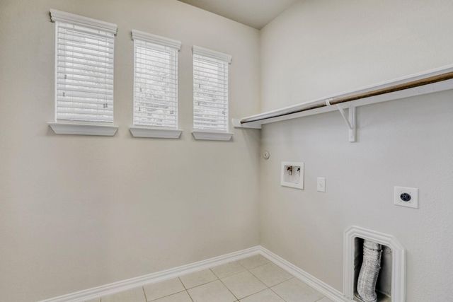 401 Pecan Bayou CT, Leander, TX 78641