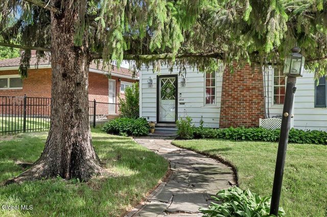 1814 Nott Street, Schenectady, NY 12309