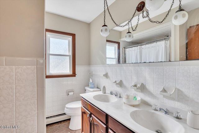 1814 Nott Street, Schenectady, NY 12309