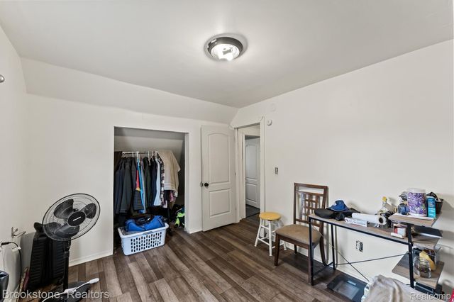 1910 Prospect Street, Lansing, MI 48912