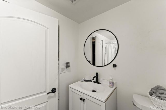 1910 Prospect Street, Lansing, MI 48912