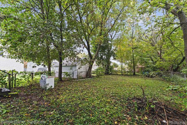 1910 Prospect Street, Lansing, MI 48912
