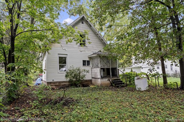 1910 Prospect Street, Lansing, MI 48912