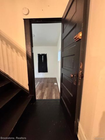 1910 Prospect Street, Lansing, MI 48912