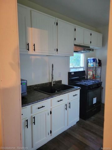 1910 Prospect Street, Lansing, MI 48912