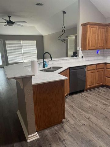 13232 Signature Circle, Oklahoma City, OK 73142