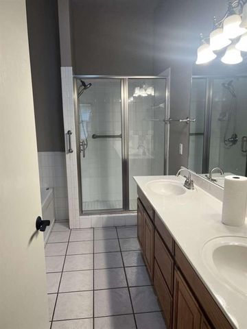 13232 Signature Circle, Oklahoma City, OK 73142