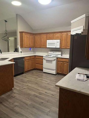 13232 Signature Circle, Oklahoma City, OK 73142