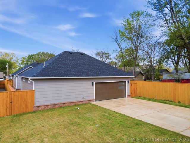 511 N Birch Avenue, Broken Arrow, OK 74012