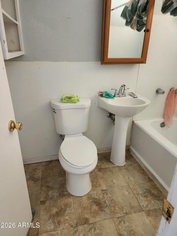 904 N CASA GRANDE Avenue, Casa Grande, AZ 85122