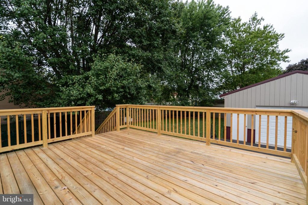 2 ZEPHYR CT, Taneytown, MD 21787