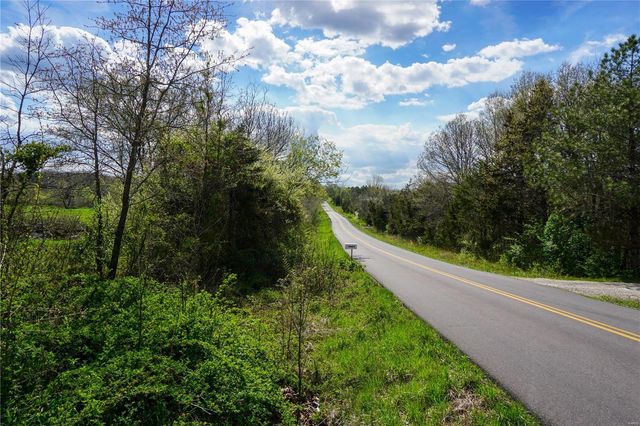 18626 CR 1000, St James, MO 65559