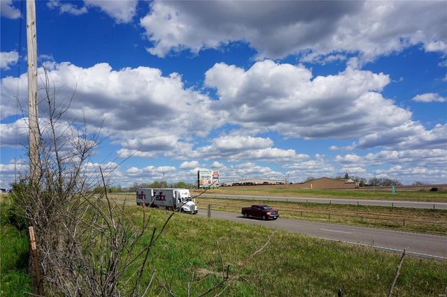 18626 CR 1000, St James, MO 65559