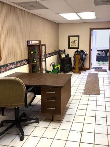 18626 CR 1000, St James, MO 65559