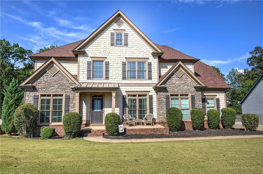 12 Autumn Wood SE Drive, Cartersville, GA 30120