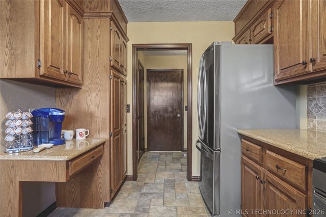 2224 W Louisville Street, Broken Arrow, OK 74012