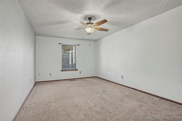 2224 W Louisville Street, Broken Arrow, OK 74012