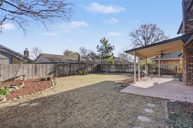 2224 W Louisville Street, Broken Arrow, OK 74012