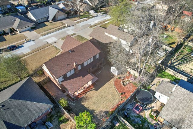 2224 W Louisville Street, Broken Arrow, OK 74012