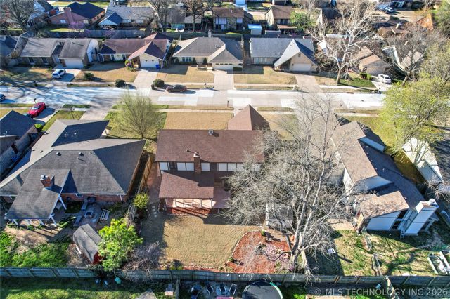2224 W Louisville Street, Broken Arrow, OK 74012