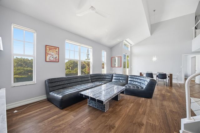 1909 Mainsail Circle, Jupiter, FL 33477