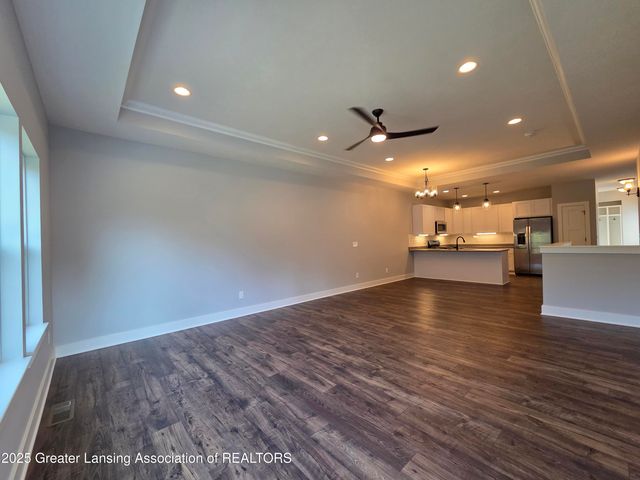 808 Joyce Lane, St. Johns, MI 48879