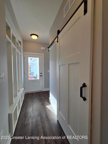 808 Joyce Lane, St. Johns, MI 48879