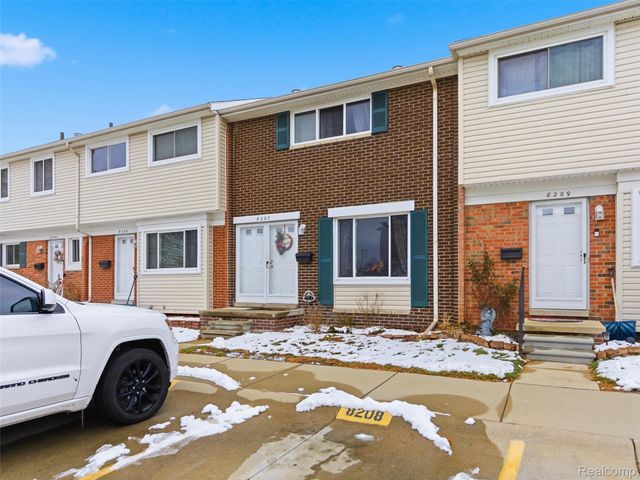 8207 Dartmouth Avenue, Warren, MI 48093