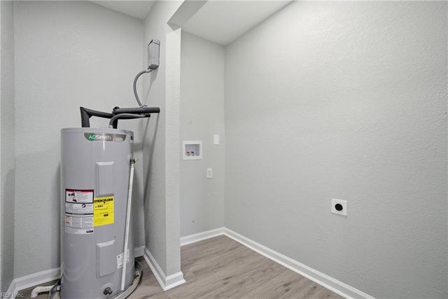 1900 Deep Creek BLVD, Portsmouth, VA 23704