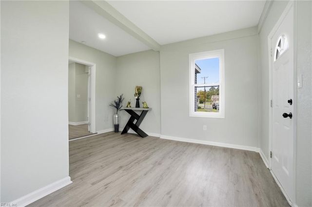 1900 Deep Creek BLVD, Portsmouth, VA 23704