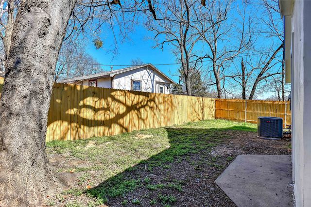 619 E Sears Street, Denison, TX 75021