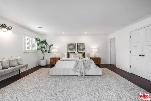 4419 N Clybourn Avenue, Toluca Lake, CA 91602