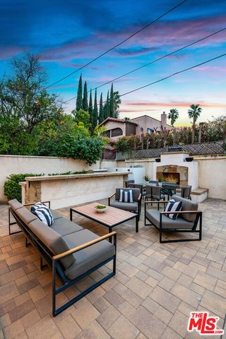 4419 N Clybourn Avenue, Toluca Lake, CA 91602