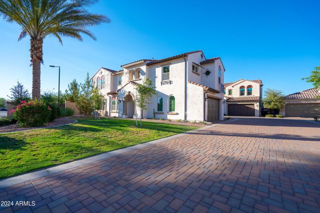 4015 S PECAN Drive, Chandler, AZ 85248