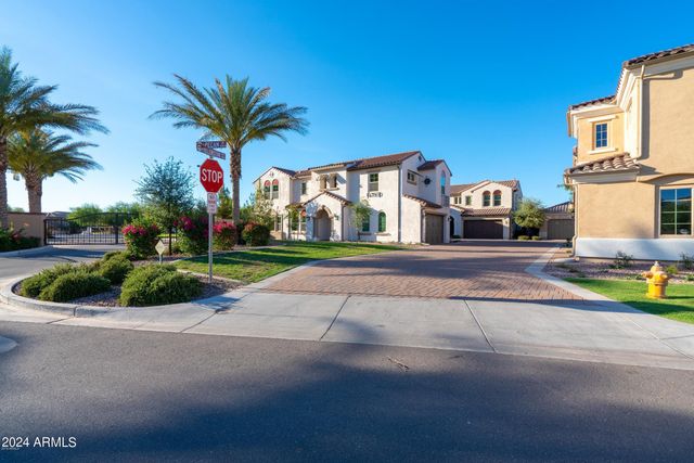 4015 S PECAN Drive, Chandler, AZ 85248