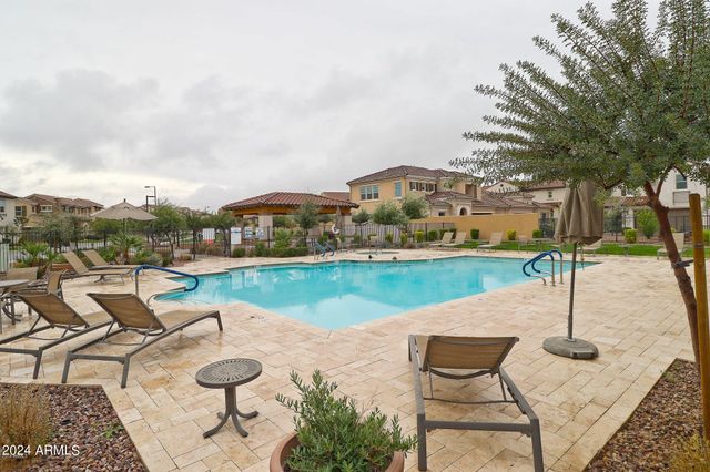 4015 S PECAN Drive, Chandler, AZ 85248