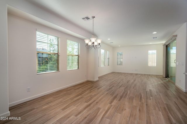 4015 S PECAN Drive, Chandler, AZ 85248