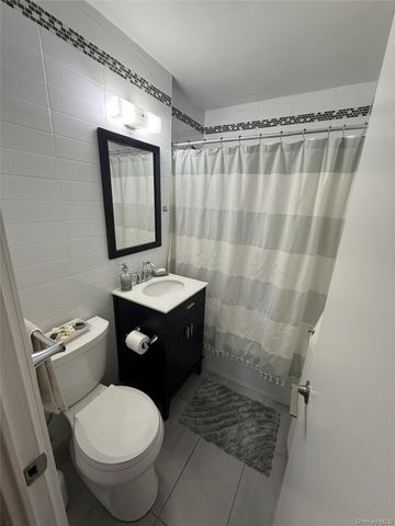 220-55 46th Avenue 4U, Bayside, NY 11361
