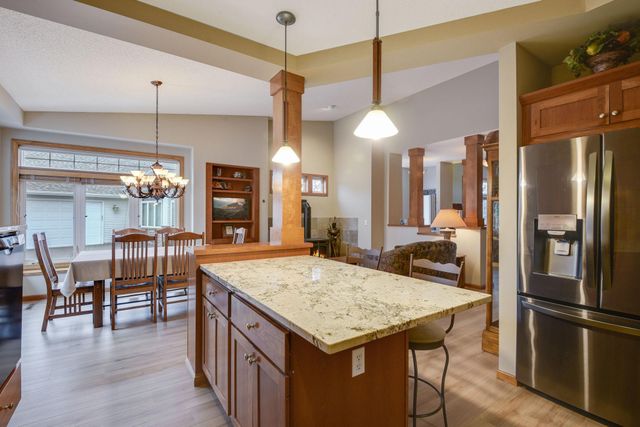 7232 Kestrel Trail, Savage, MN 55378
