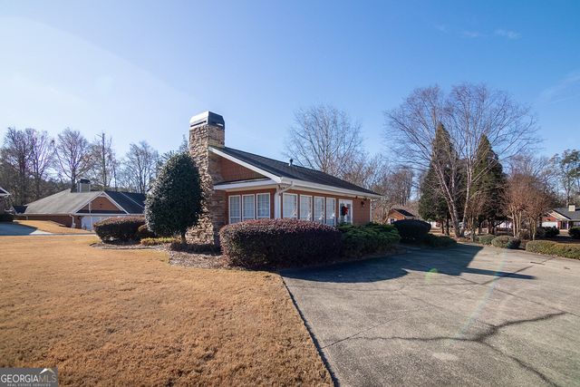 2545 Rosehill Circle, Lithia Springs, GA 30122