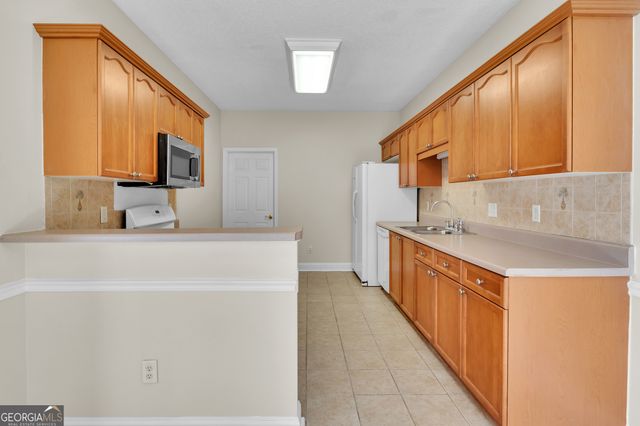 2545 Rosehill Circle, Lithia Springs, GA 30122